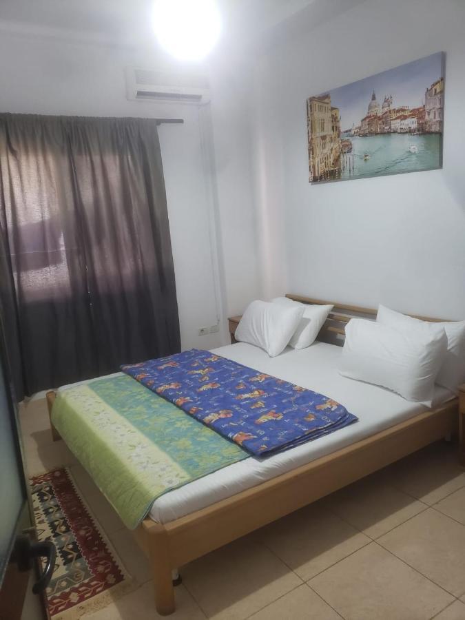 Hostel Split Rock Tirana Eksteriør billede