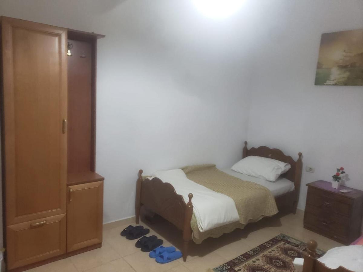 Hostel Split Rock Tirana Eksteriør billede